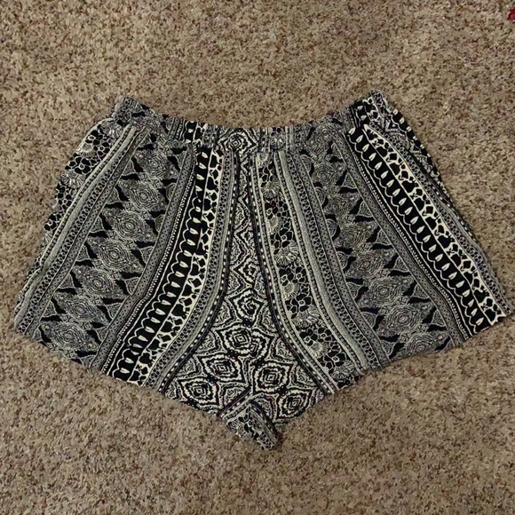 AE patterned shorts - Picture 3 of 3